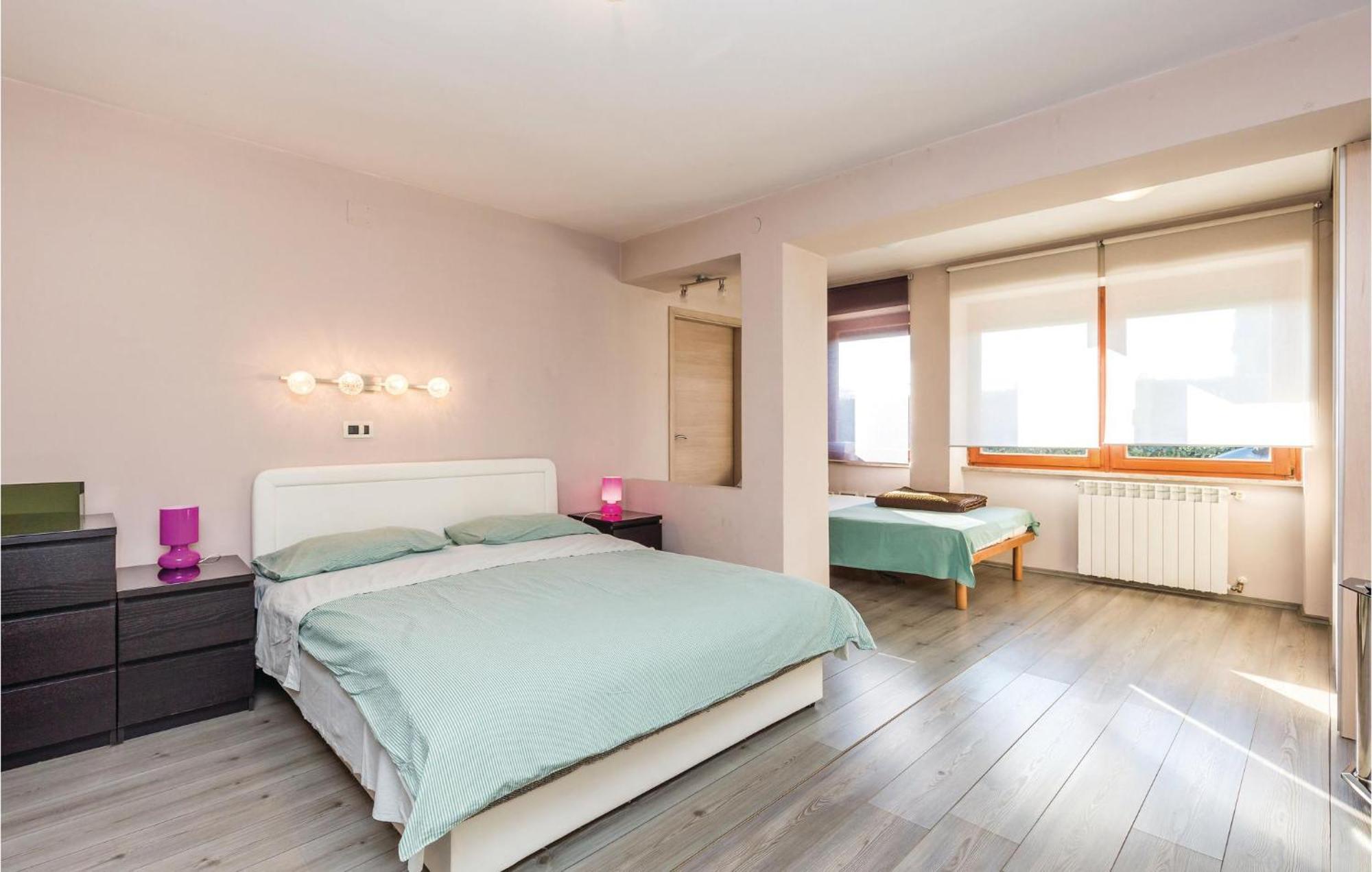 Stunning Apartment In Rijeka With 1 Bedrooms And Wifi Exterior photo