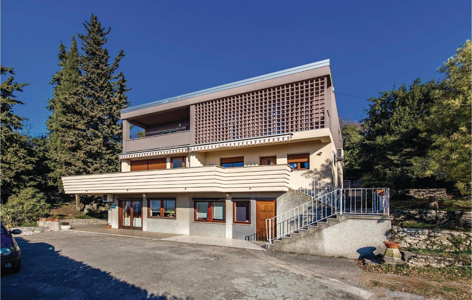 Stunning Apartment In Rijeka With 1 Bedrooms And Wifi Exterior photo